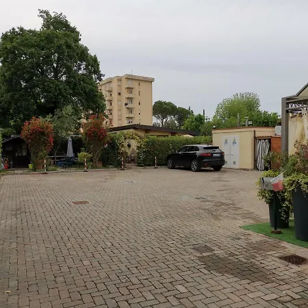 La Di Giada Konukevi 3*